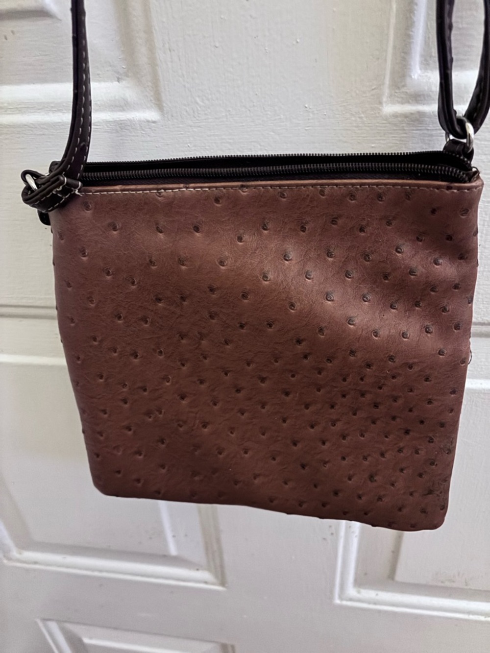 Everyday Brown Crossbody Bag with Multiple Zip Pockets - Picture 4 of 7